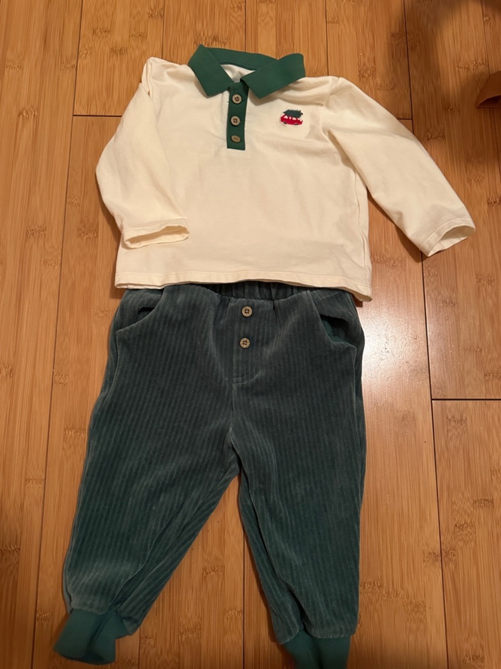 cloud island Cream Polo with Green Collar and Red Car Embroidery